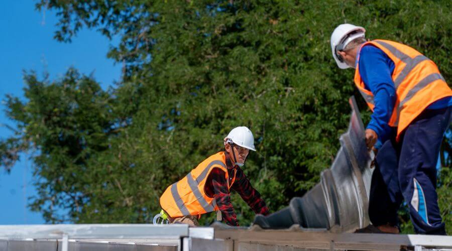 Professional residential roofers in Runge, TX